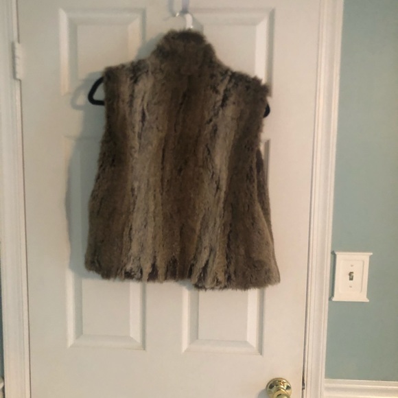 Fur Vest - Picture 3 of 3